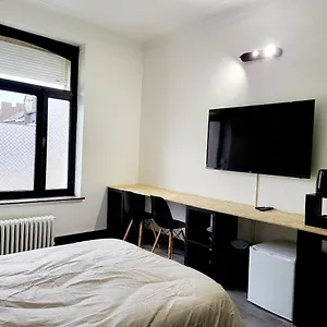  Accommodatie bij particulieren Private Industrial In Center Of